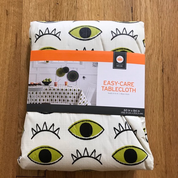 Other - Easy care Tablecloth-Oblong shape 69”x84”